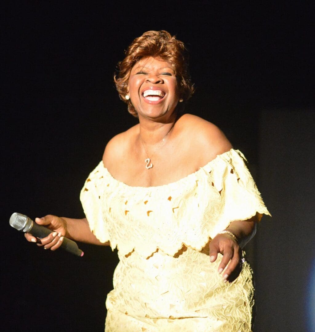 Irma Thomas singing on stage